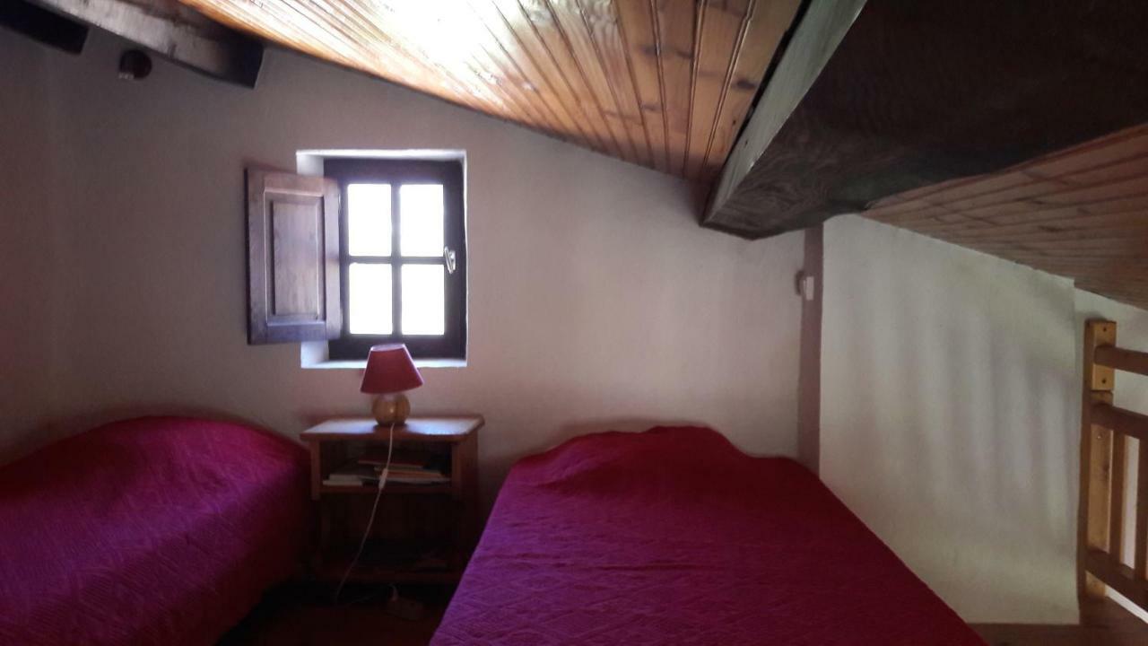 Chambres D'Hotes - La Maison De Julie Антрево Экстерьер фото